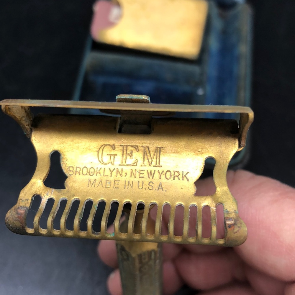 Antique Brass GEM Razor - Picture 4 of 4
